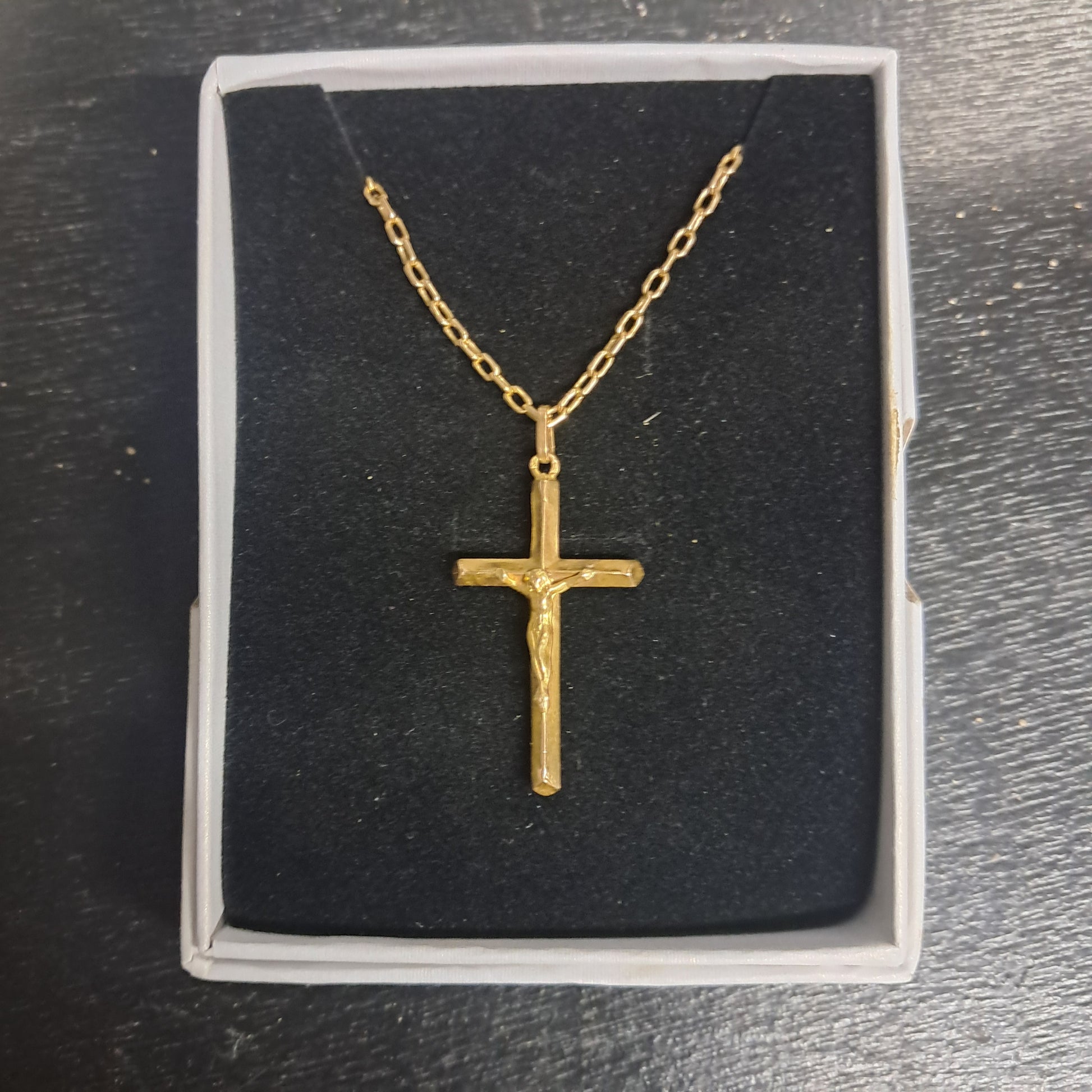 Croix or 18k et chaîne or 18k 60cm